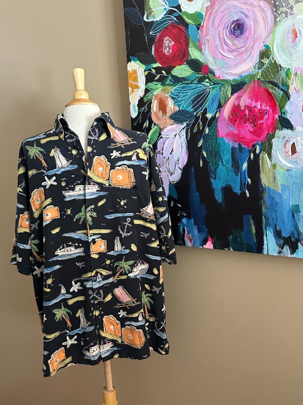 TravelSmith Tropical Cruise Print Button Front Camp Shirt Large